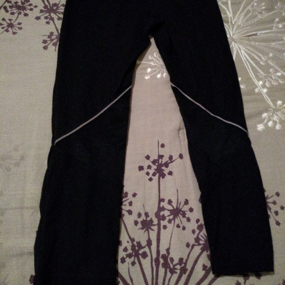 Yoga pants - Picture 2 of 2